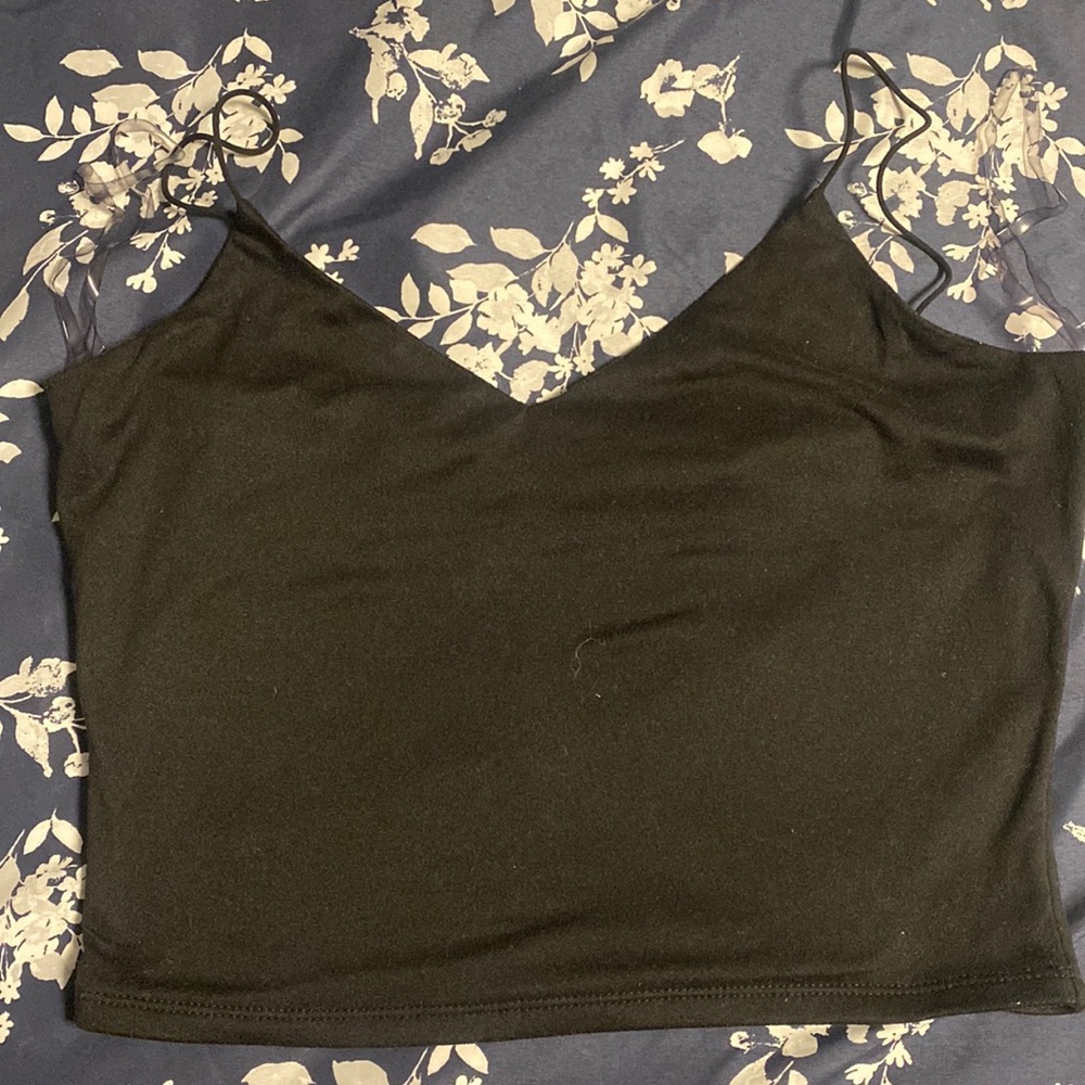 Cropped black tank